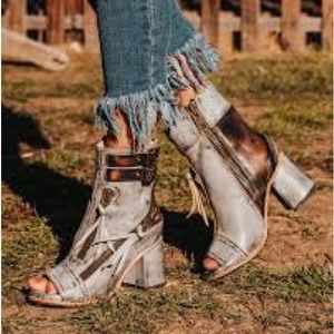 Freebird Zombi Taupe size 8